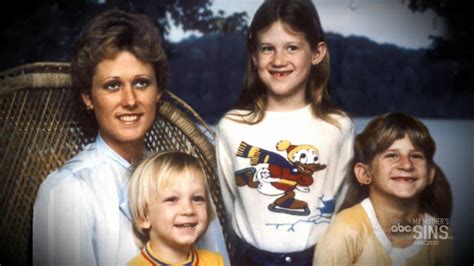 <b>Diane</b> <b>Downs</b> (Elizabeth <b>Diane</b> Frederickson <b>Downs</b>) is a convicted murderer responsible for shooting her three children. . Diane downs daughter christie today